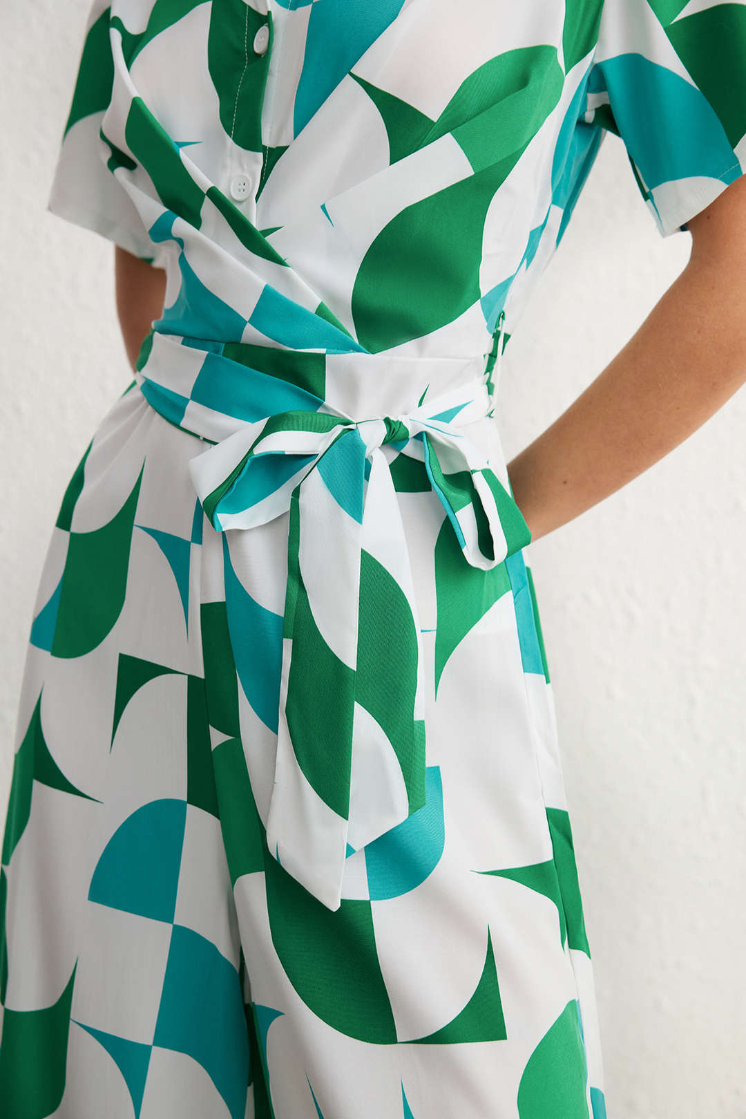 Contrast Geometric Print Lapel Tie-Up Short Sleeve Jumpsuit