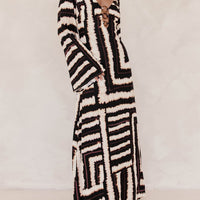 Flattering V-Neckline Unique Printed V Tie Ring Maxi Dress