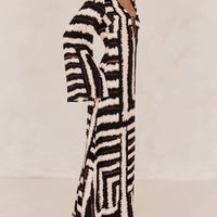Flattering V-Neckline Unique Printed V Tie Ring Maxi Dress