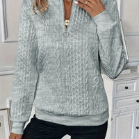 Amy | Sweater with Zipper