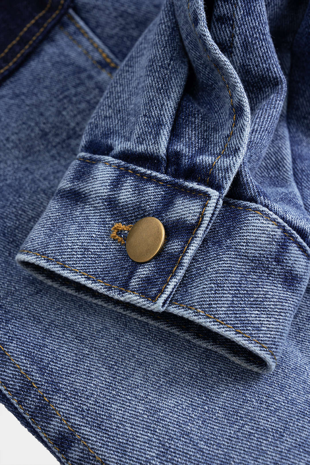 Denim Contrast Button Frayed Jacket